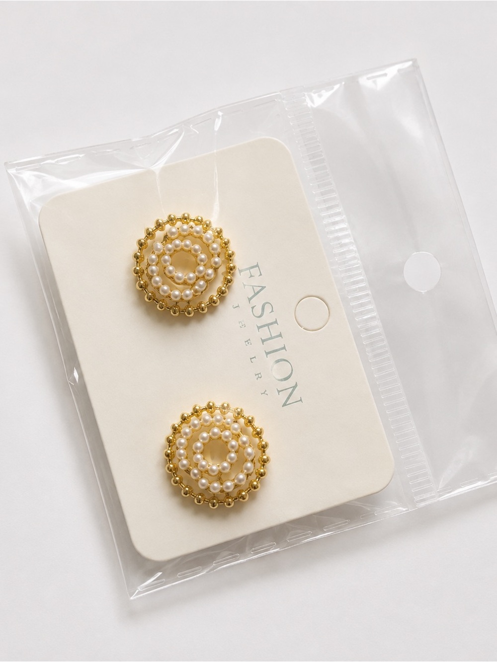 Fashion Jewelry Gold Pearl Circle Stud Earrings